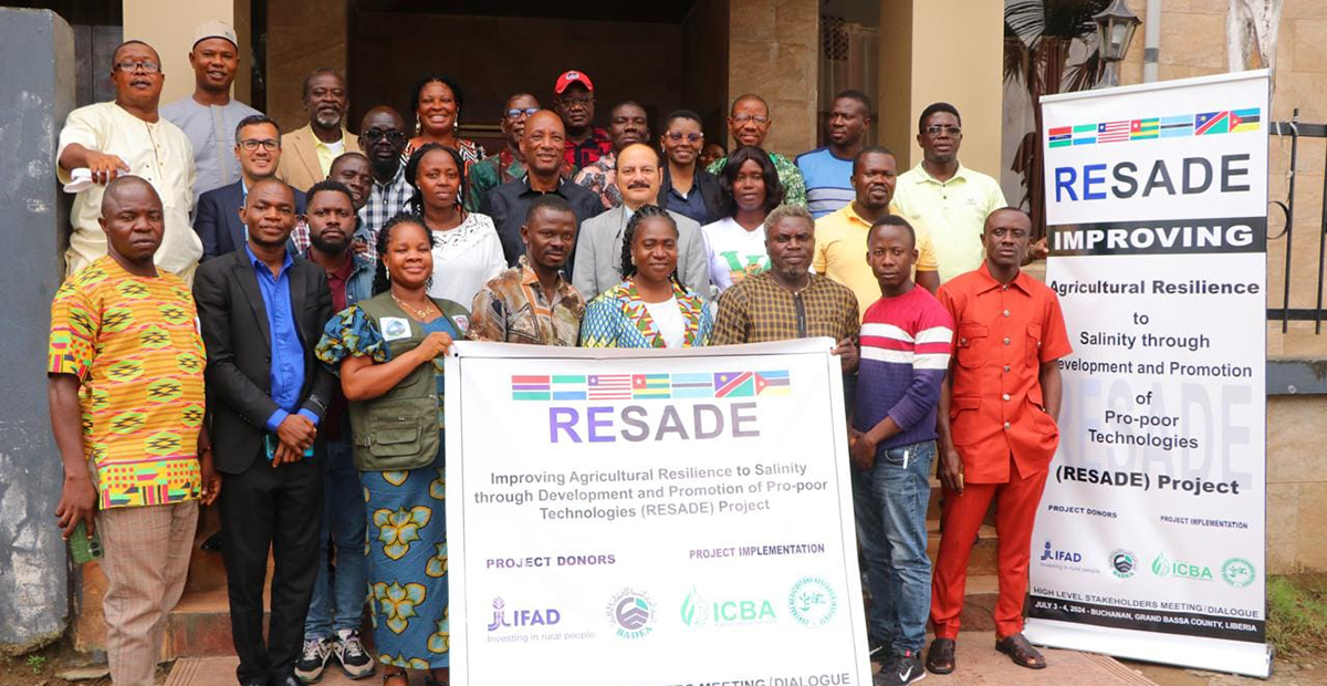 The International Center for Biosaline Agriculture (ICBA), in collaboration with the Central Agricultural Research Institute (CARI), organized a RESADE High-level stakeholder meeting in Buchanan, Liberia, from the 3rd-4th of July 2024. 